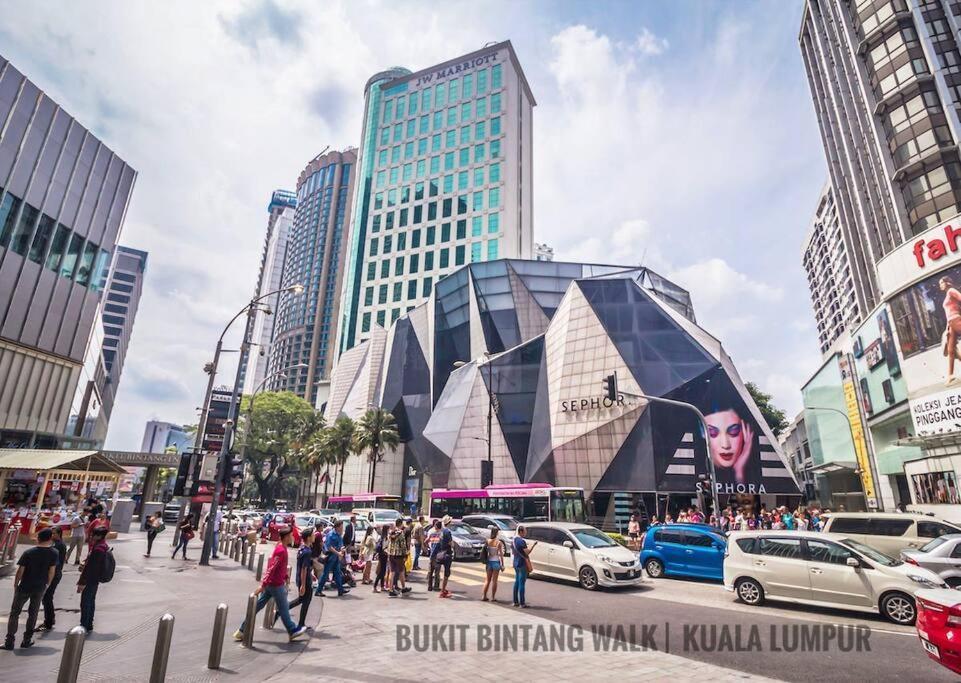Pangsapuri Fahrenheit Bukit Bintang Big Group 13pax Family Kuala Lumpur